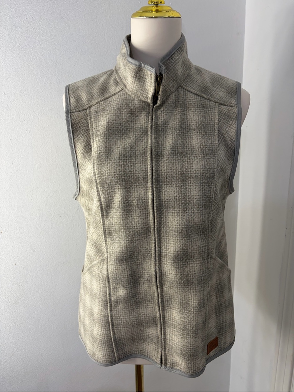 Stormy Kromer Sleeveless Gray Plaid Wool Zip Vest with Stand Collar base layer